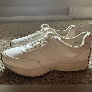 SZ 10 Dolce Vita Sneakers GUC